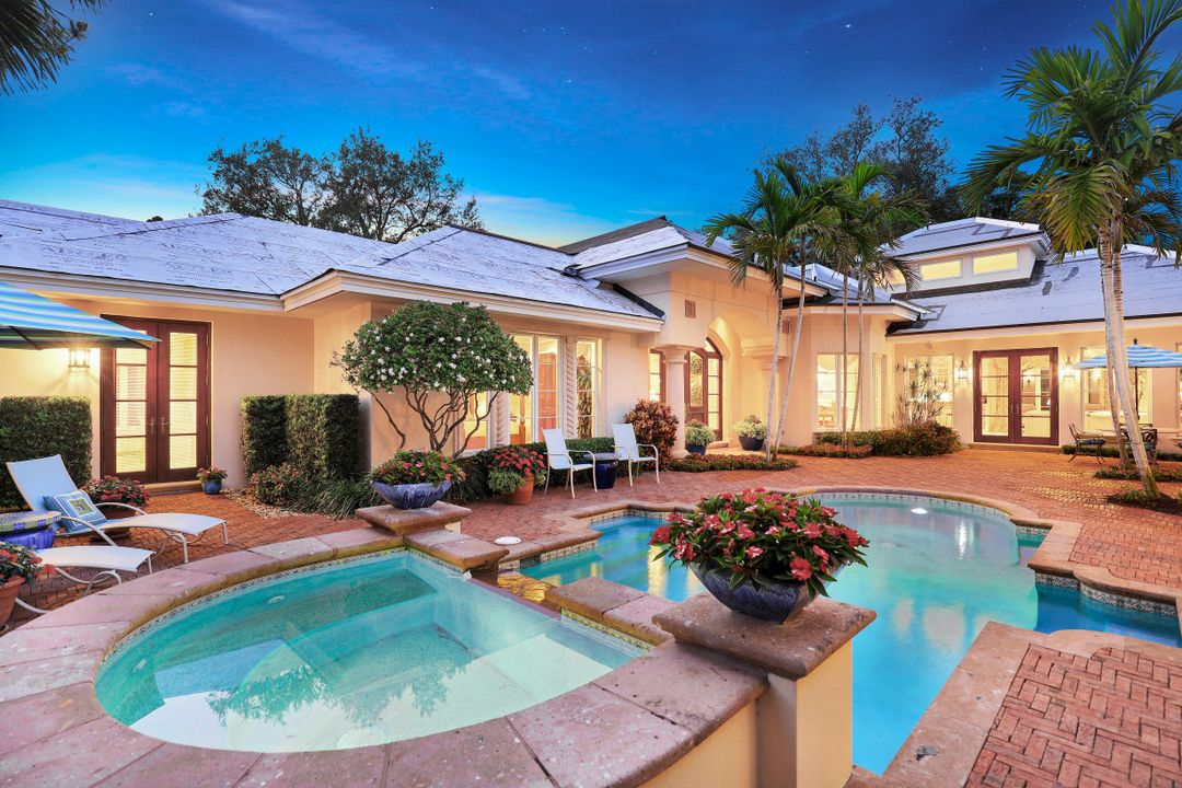 185 Cheshire Way, Naples, FL 34110