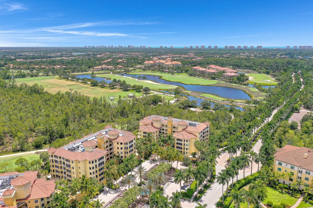 2738 Tiburon Blvd E #B-406, Naples, FL 34109