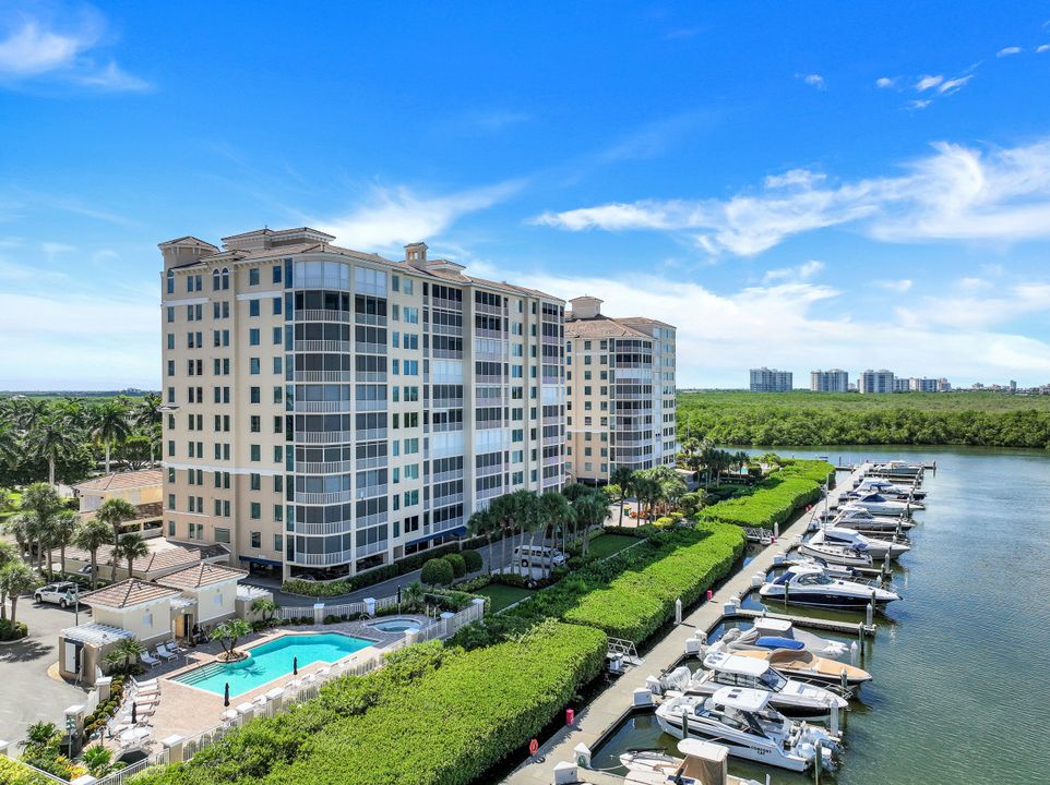 435 Dockside Dr #PH-02, Naples, FL 34110