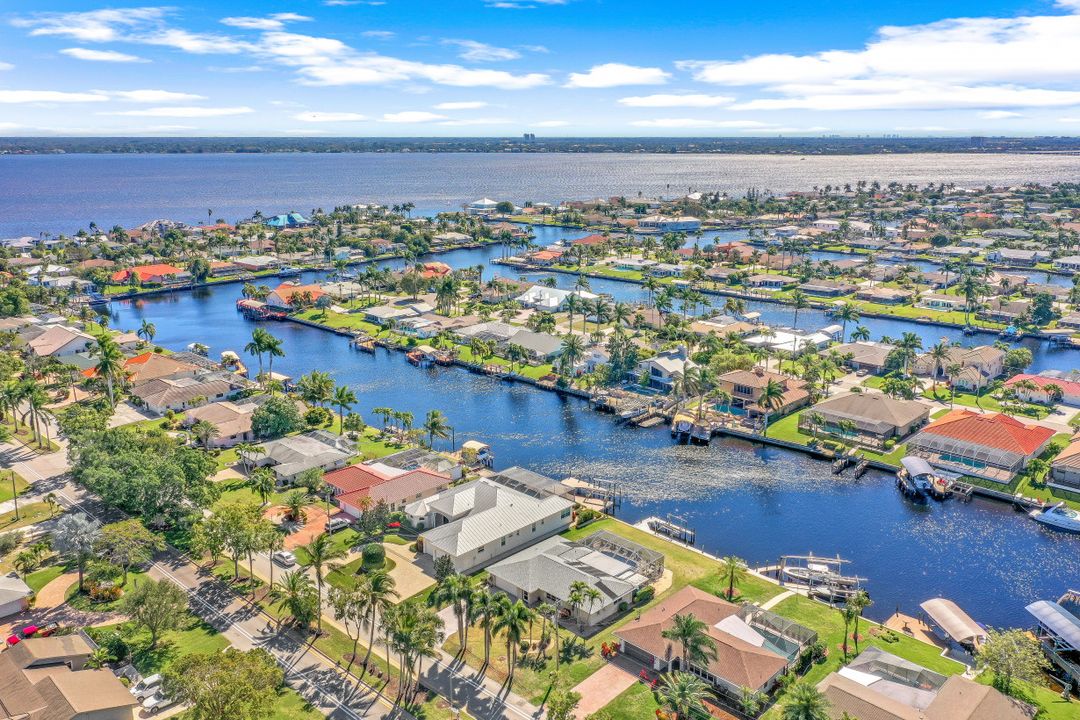 1936 Palaco Grande Pkwy, Cape Coral, FL 33904