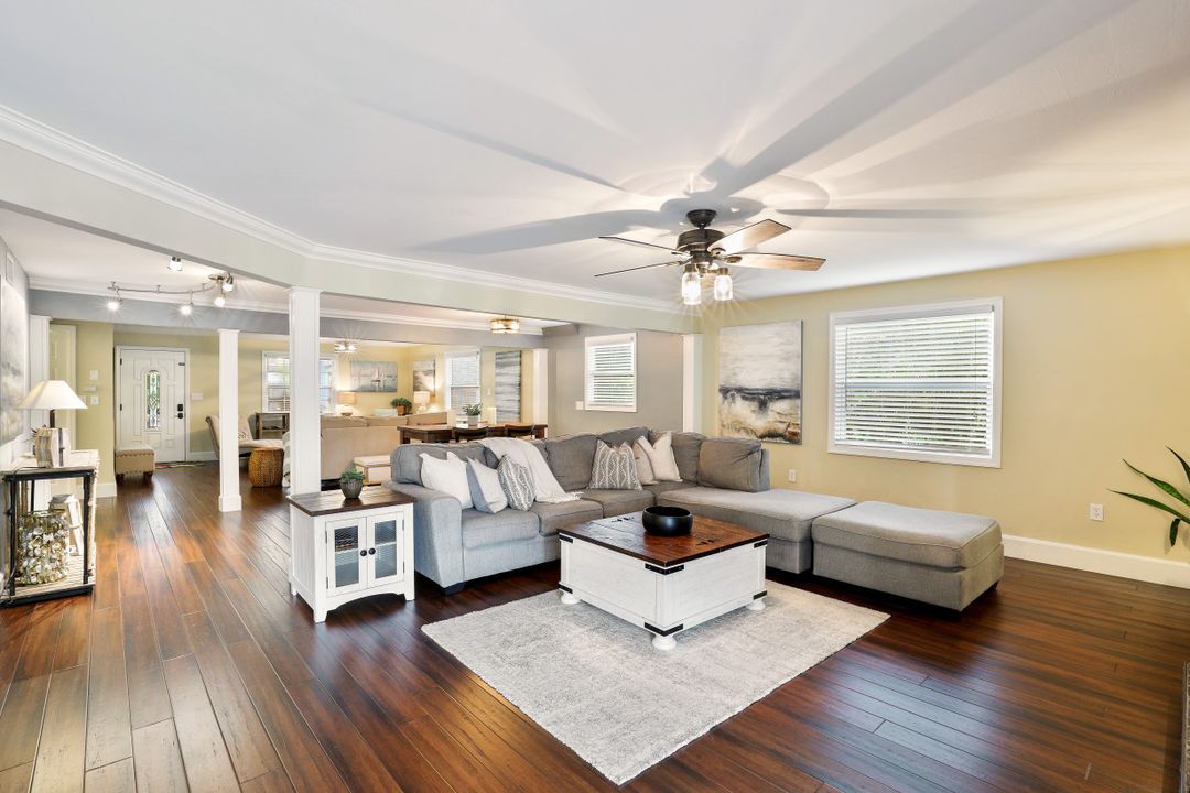 66 River Ct, Naples, FL 34110