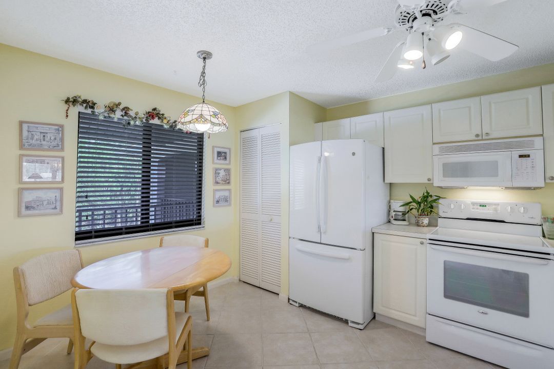 5784 Deauville Cir #B-302, Naples, FL 34112