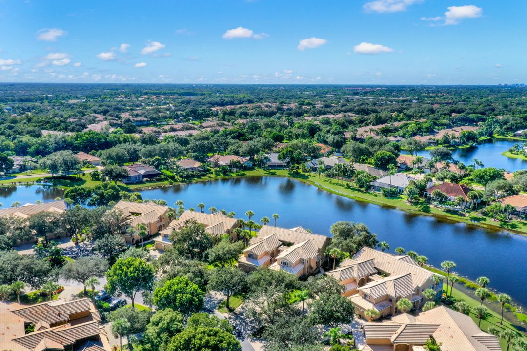 24742 Lakemont Cove Ln #101, Bonita Springs, FL 34134