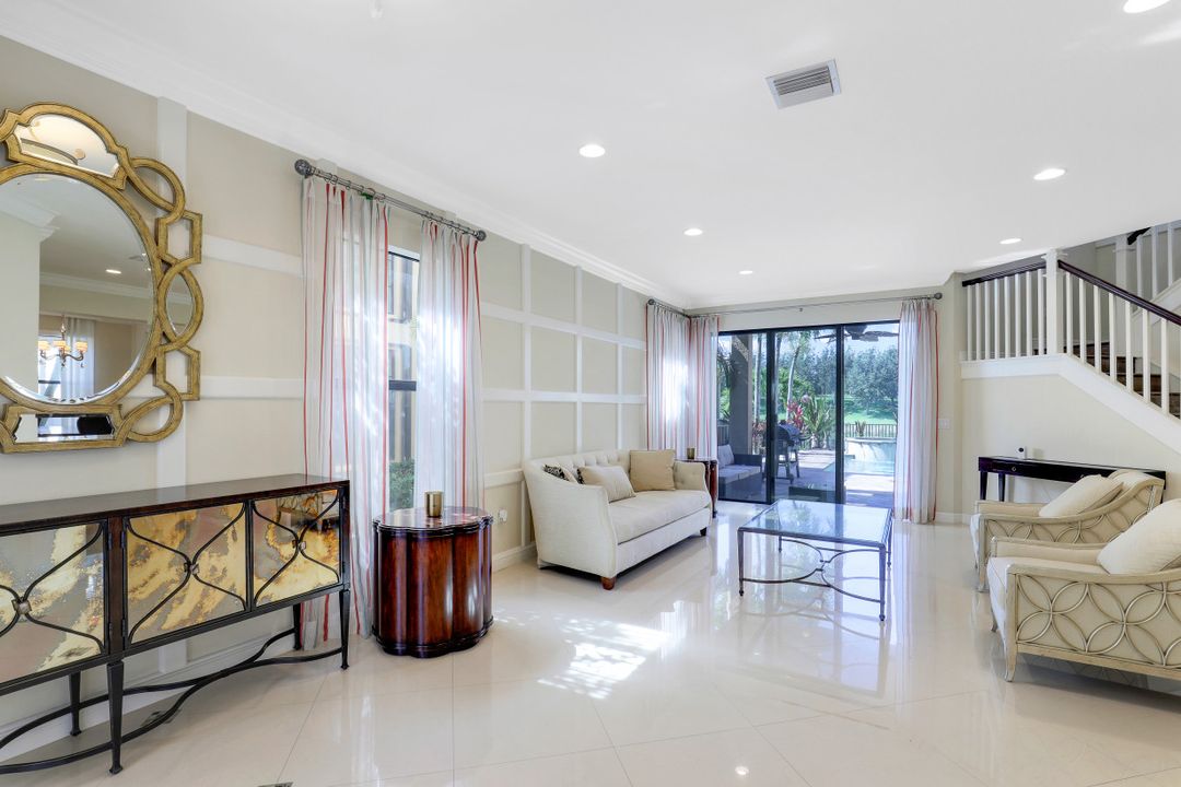 3642 Santaren Ct, Naples, FL 34119