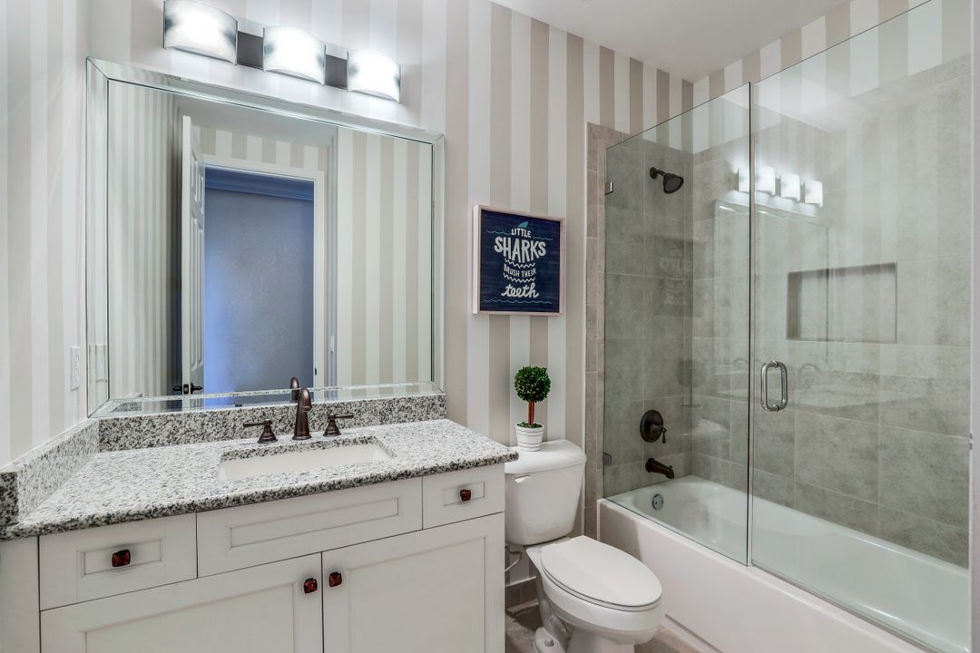 2827 Thunder Bay Circle, Naples, FL 34119