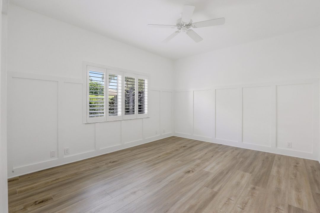 518 Wedgewood Way, Naples, FL 34119