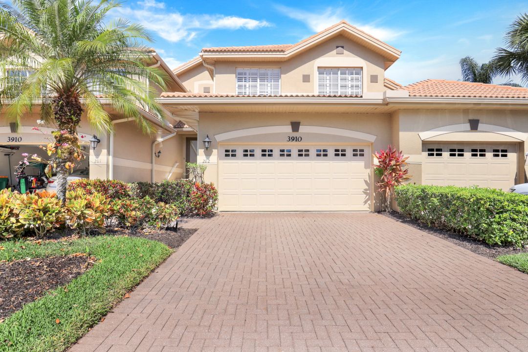 3910 Loblolly Bay Dr #3-202, Naples, FL 34114