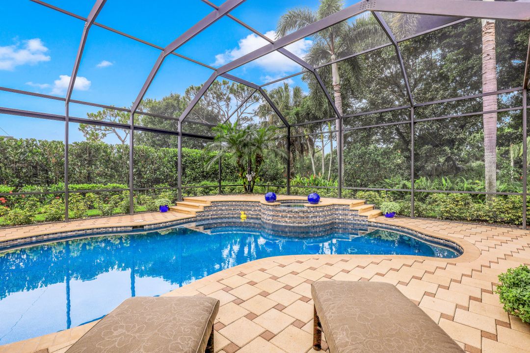 795 Brentwood Point, Naples, FL 34110