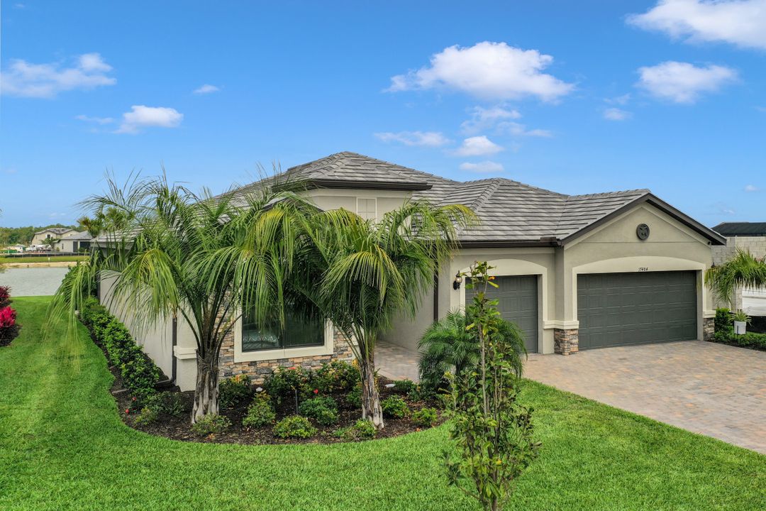 17484 Ashcomb Way, Estero, FL 33928