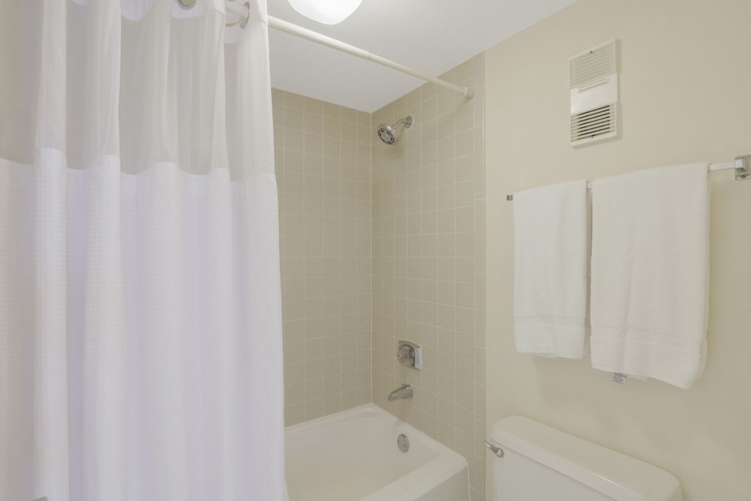 380 Seaview Ct #410, Marco Island, FL 34145