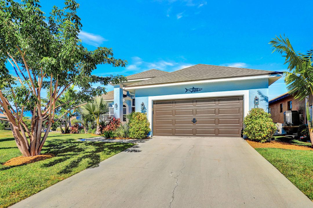 1640 Almeria Ct, Marco Island, FL 34145