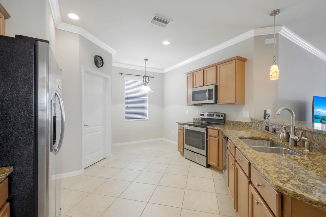 11435 Icarus Cir, Lehigh Acres, FL 33971