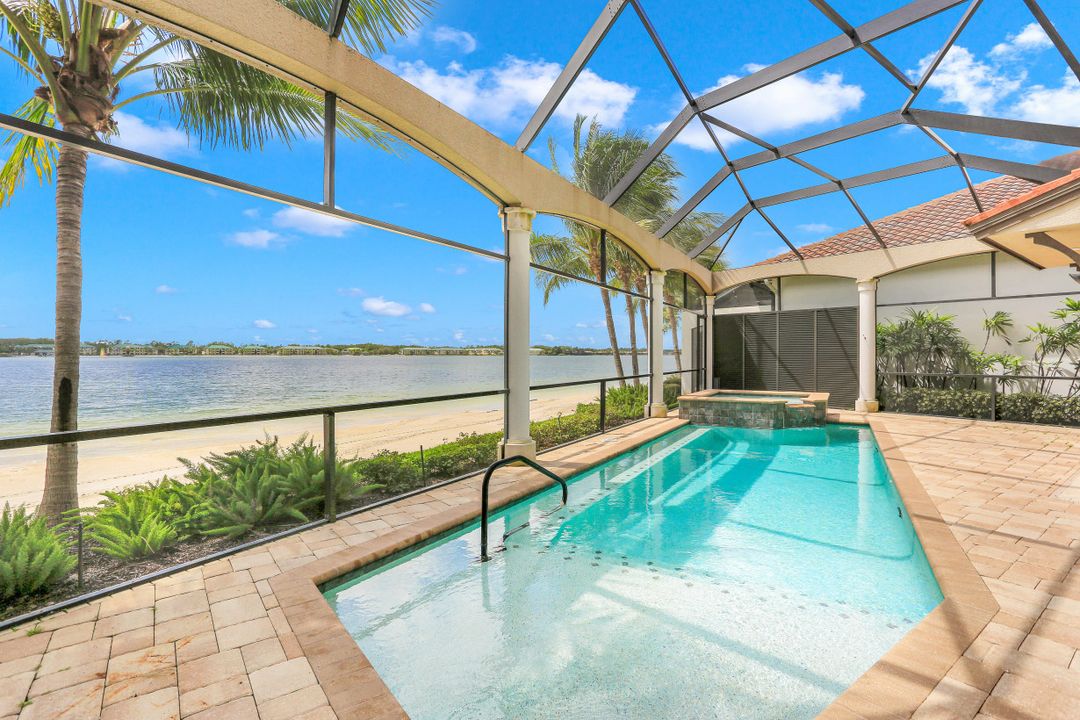 11735 Via Savona Ct, Miromar Lakes, FL 33913