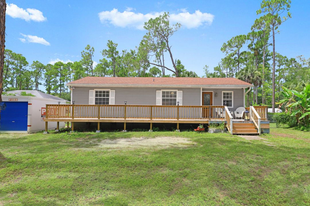 3611 8th Ave SE, Naples, FL 34117