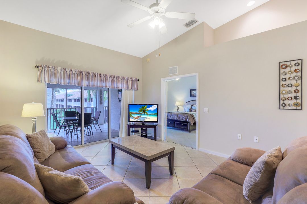 2365 Hidden Lake Ct #12, Naples, FL 34112