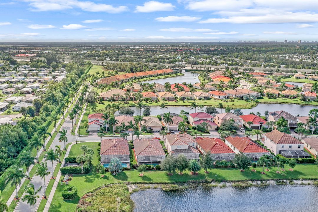 14615 Fern Lake Ct, Naples, FL 34114