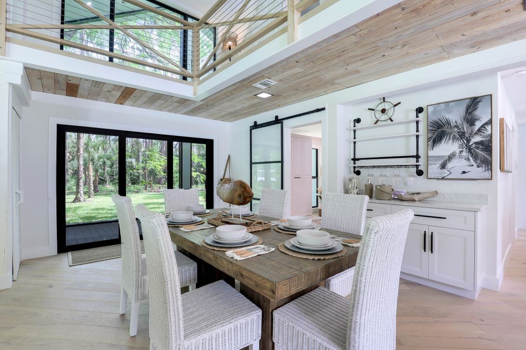5019 Hawthorn Woods Way, Naples, FL 34116