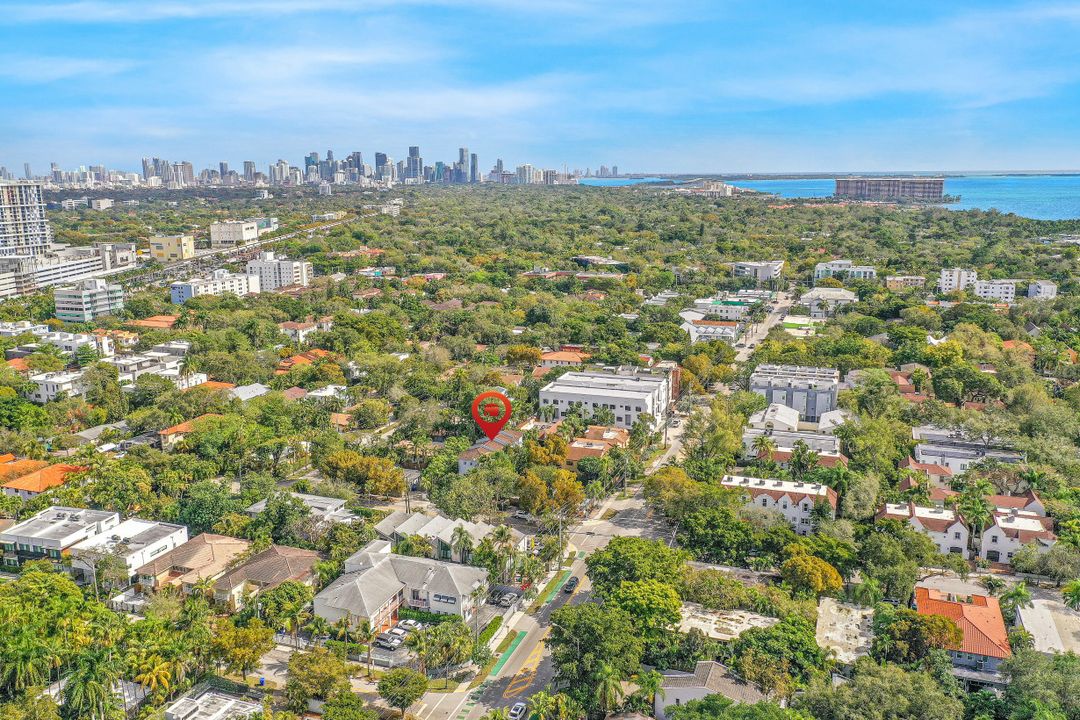 2951 Virginia St, Miami, FL 33133