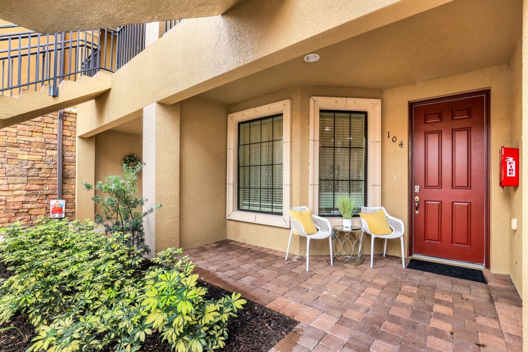 9420 Benvenuto Ct #104, Naples, FL 34119