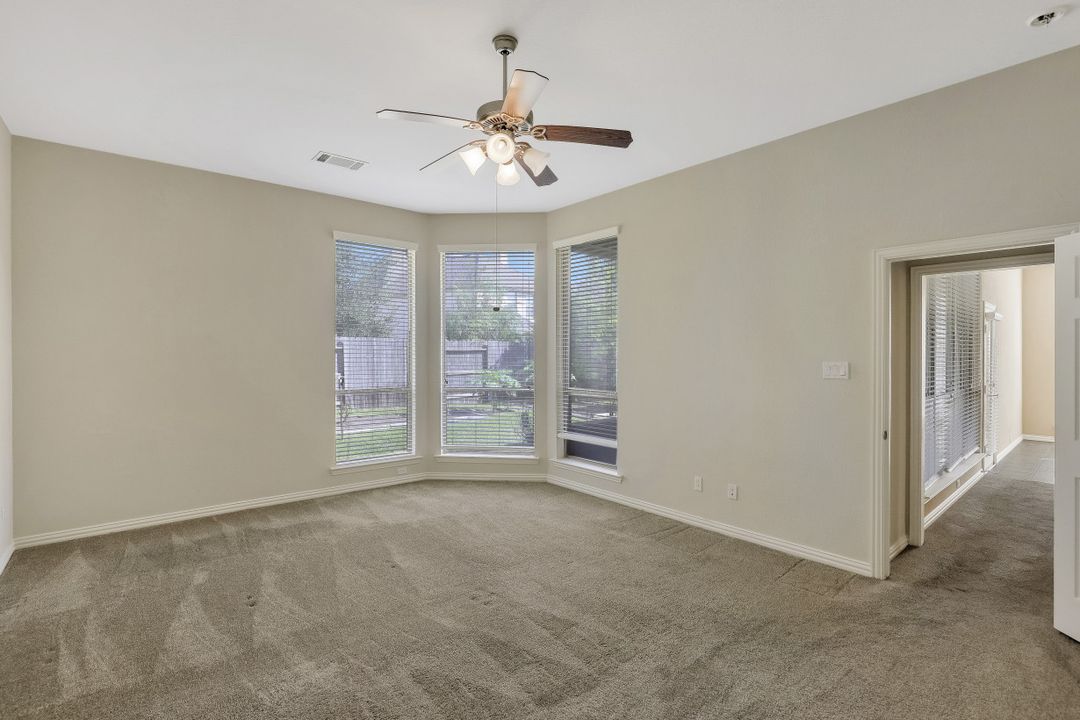 5327 Heath River Ln, Sugar Land, TX 77479