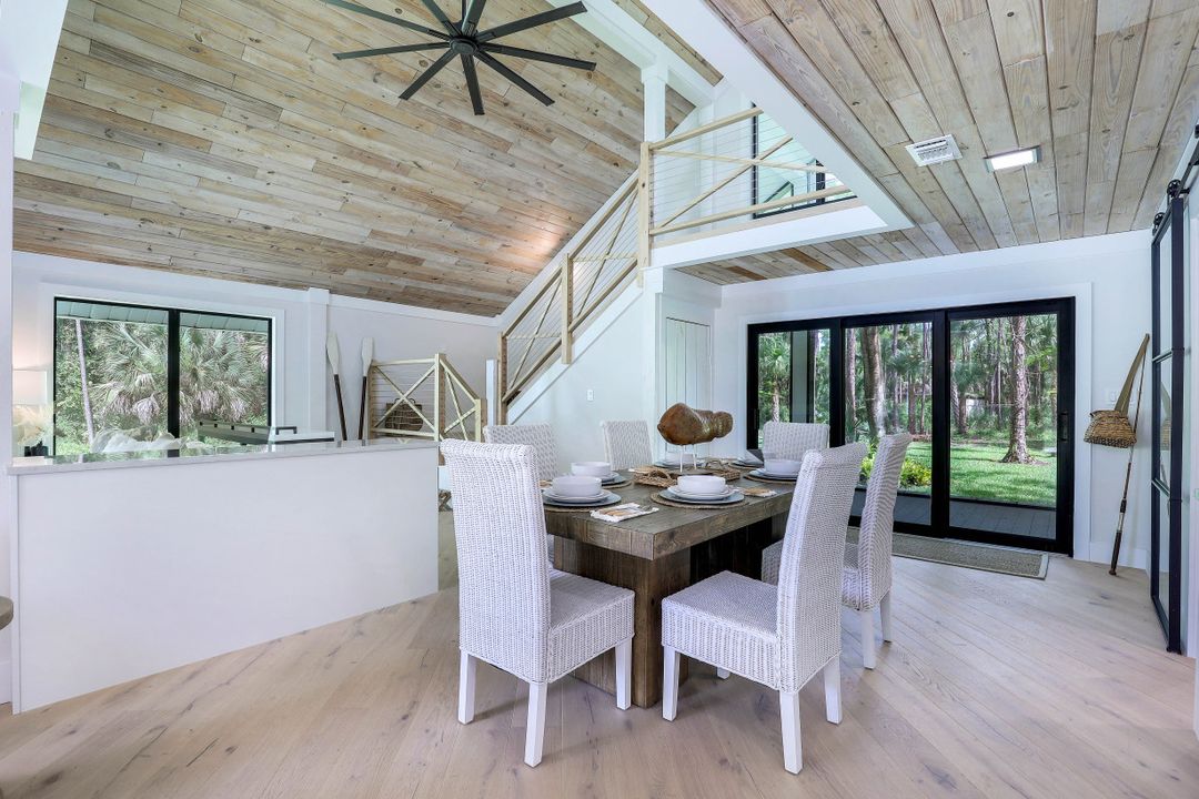 5019 Hawthorn Woods Way, Naples, FL 34116