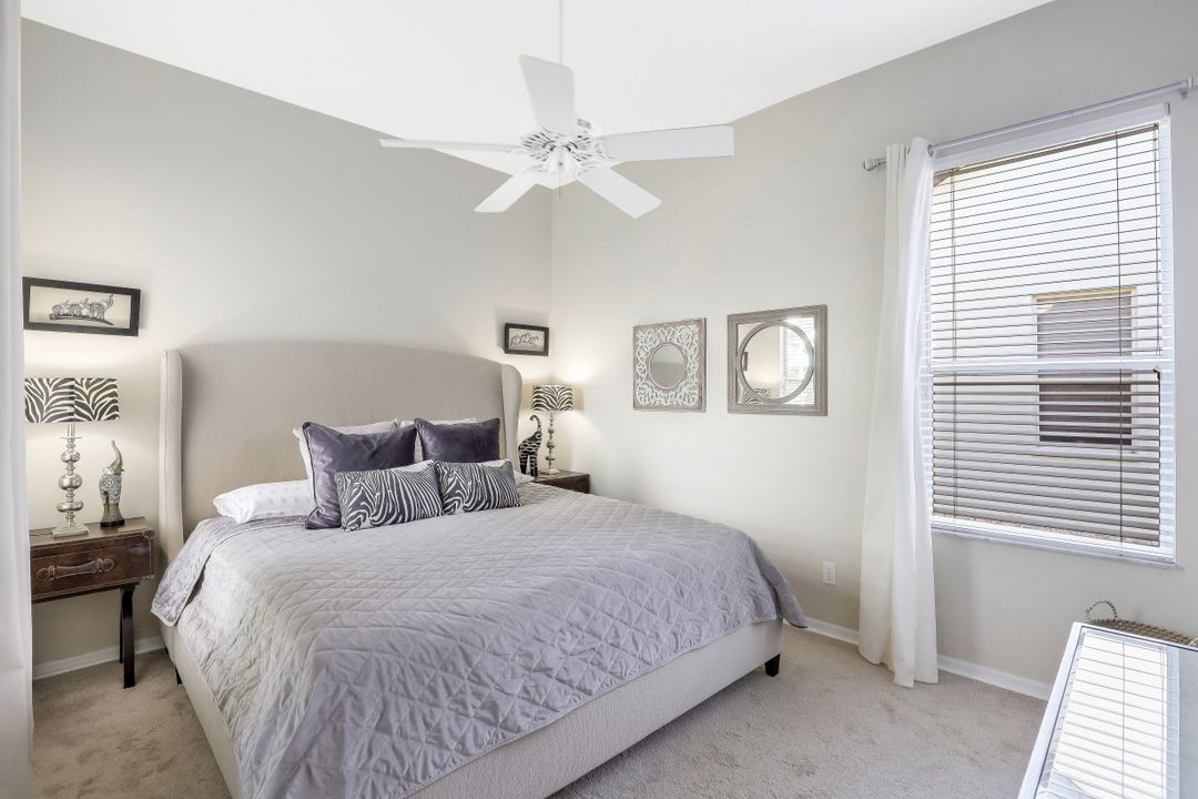 316 Lambton Ln, Naples, FL 34104