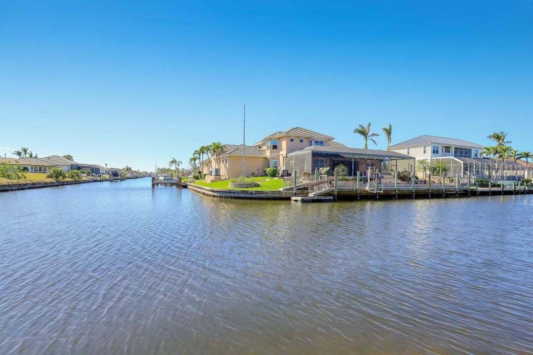 830 SW 48th Terrace, Cape Coral, FL 33914