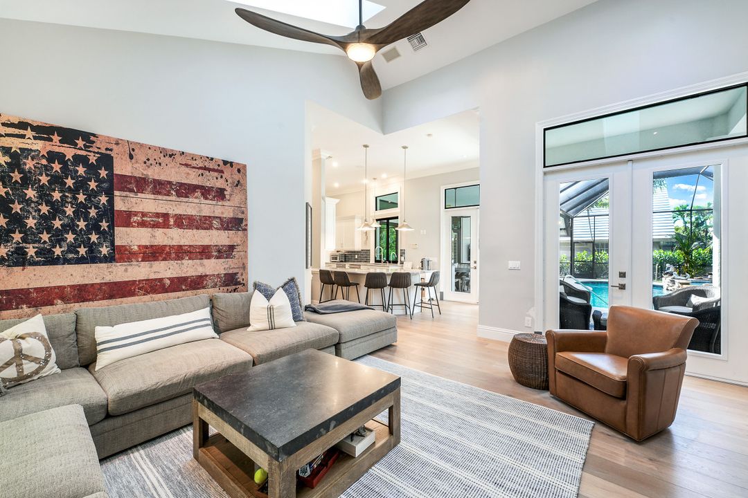 713 Shadow Lake Ln, Naples, FL 34108