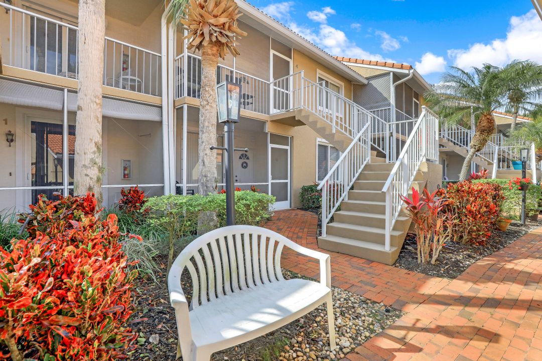 2305 Hidden Lake Dr #4, Naples, FL 34112