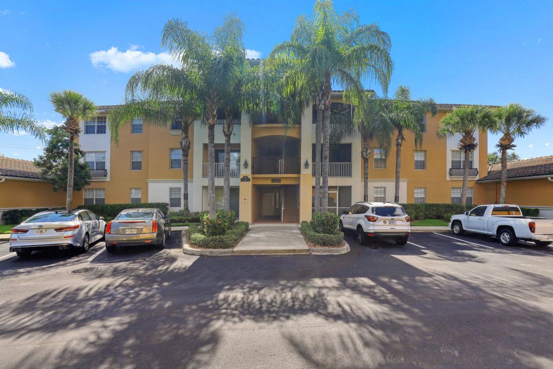 3961 Pomodoro Cir #203 , Cape Coral, FL 33909