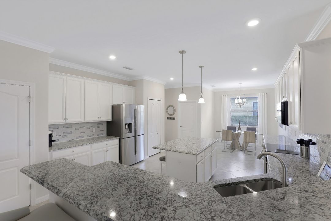 4580 Tamarind Way, Naples, FL 34119