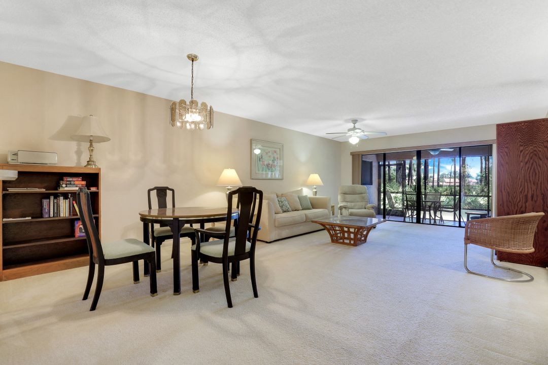 15330 Cedarwood Ln, Naples, FL 34110