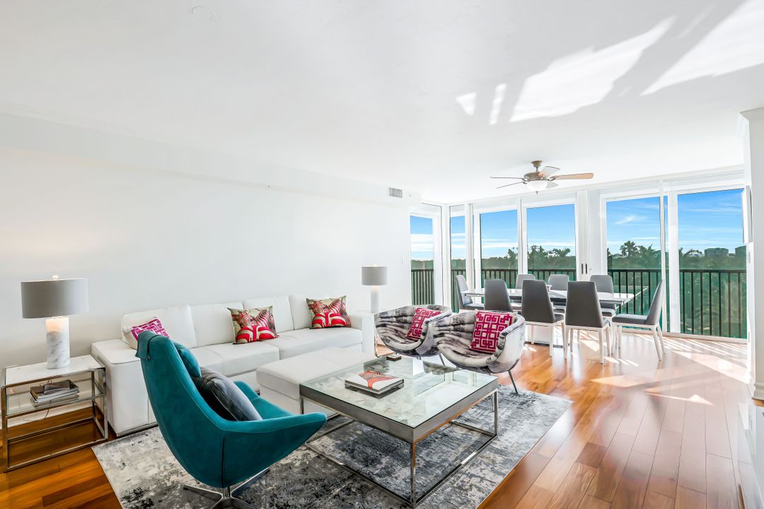 7515 Pelican Bay Blvd #4b, Naples, FL 34108