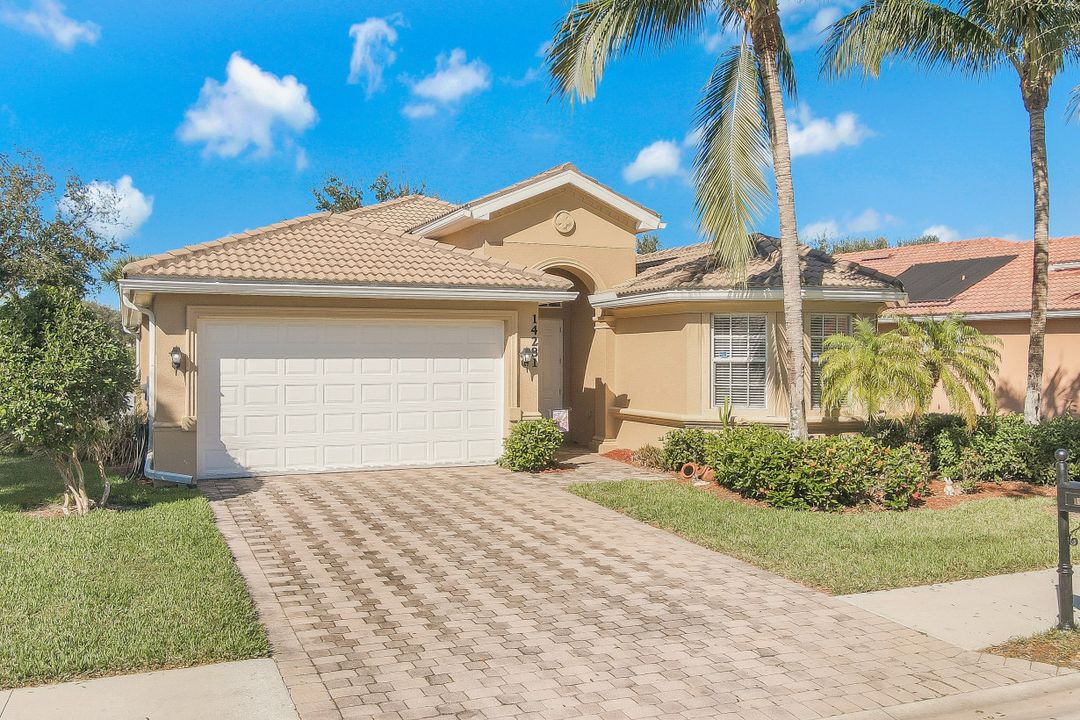 14281 Manchester Dr, Naples, FL 34114