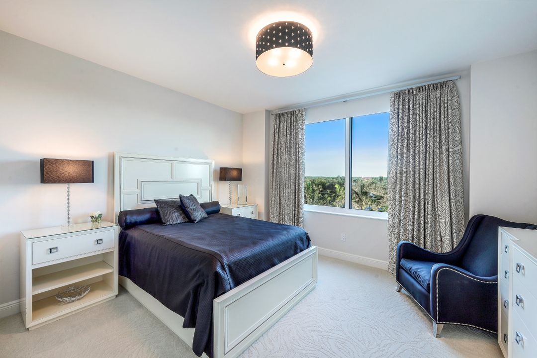 275 Indies Way #601, Naples, FL 34110