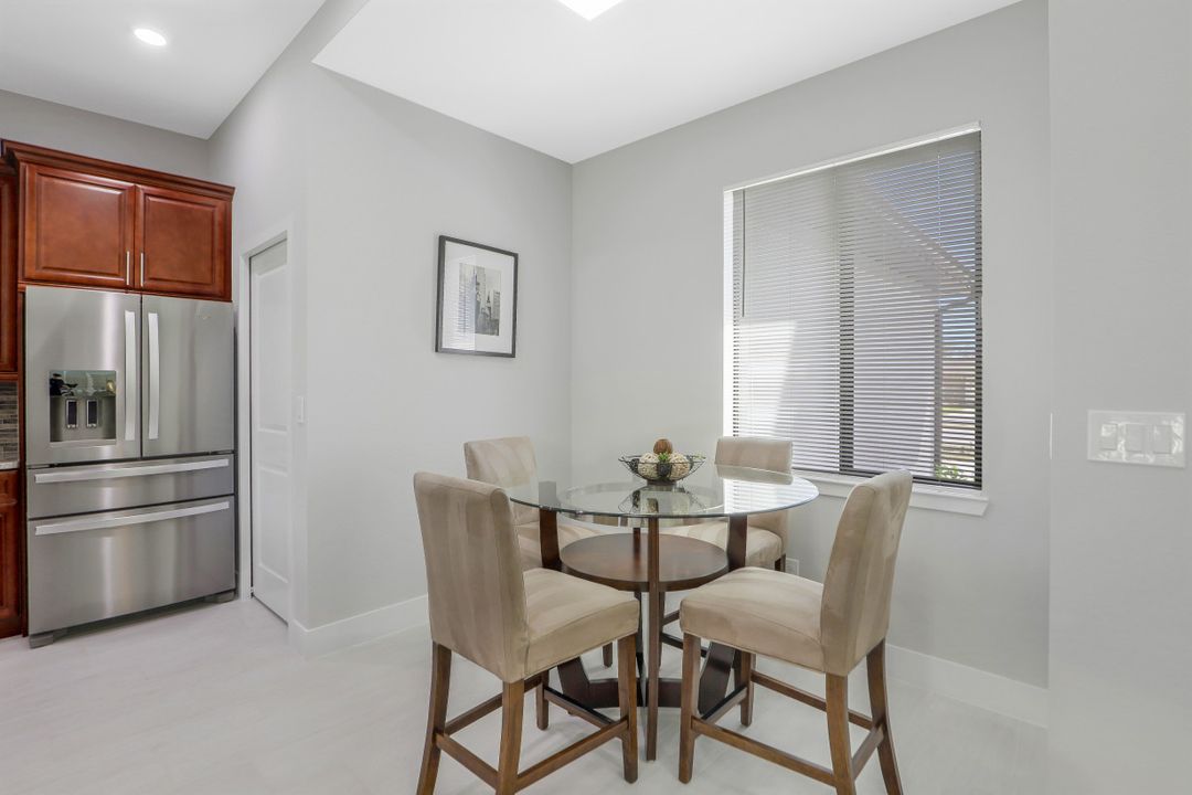 307 Gleason Pkwy, Cape Coral, FL 33914