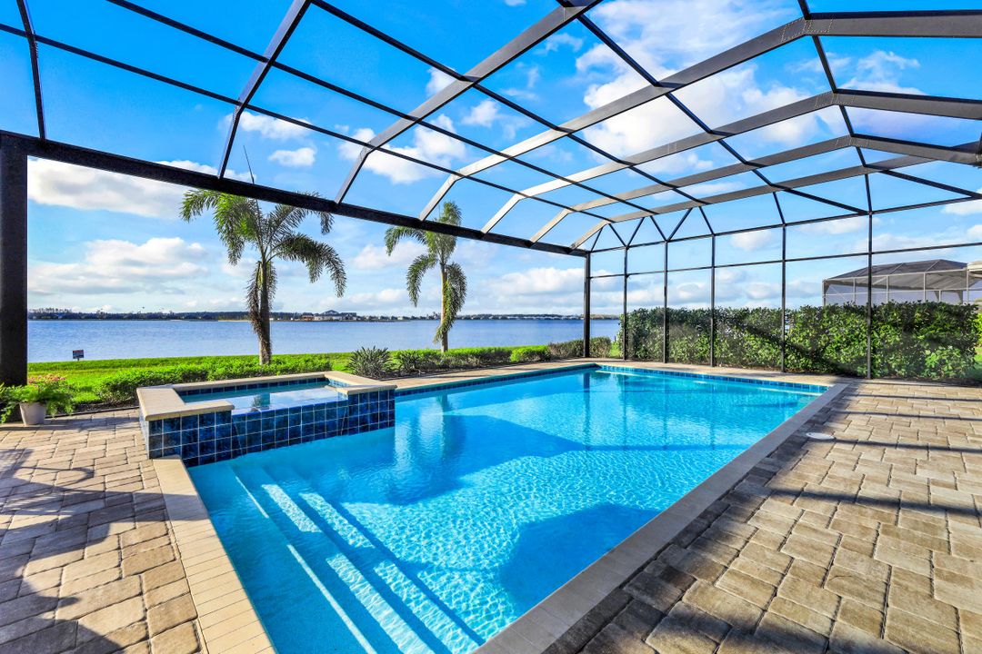 18540 Blue Eye Loop, Fort Myers, FL 33913