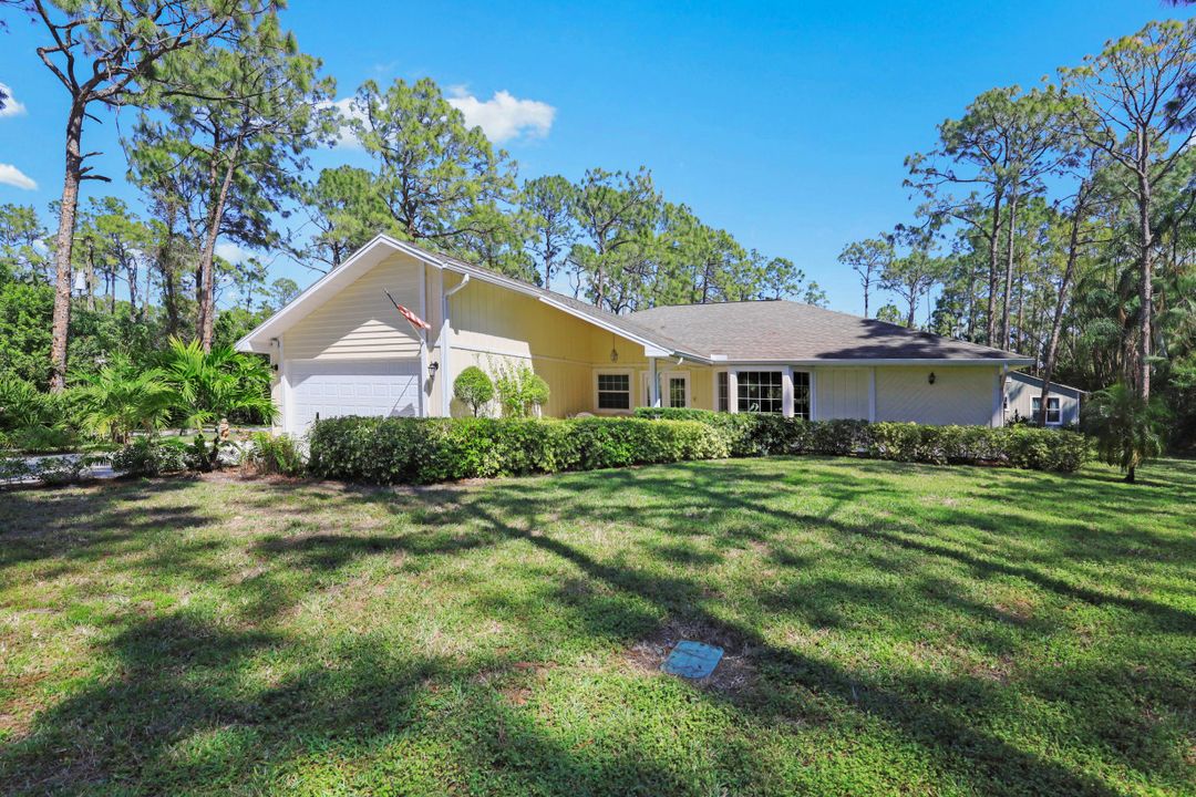 25063 Luci Dr, Bonita Springs, FL 34135