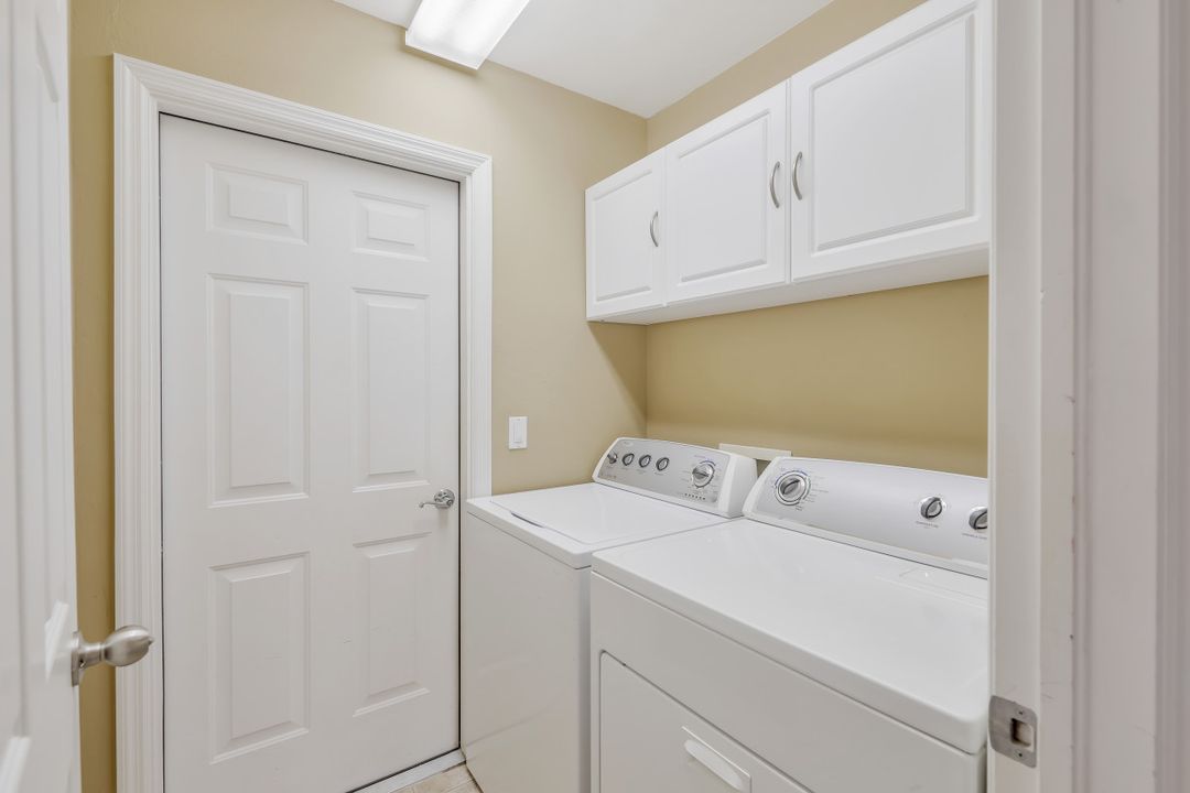 2435 Woodbourne Pl, Cape Coral, FL 33991