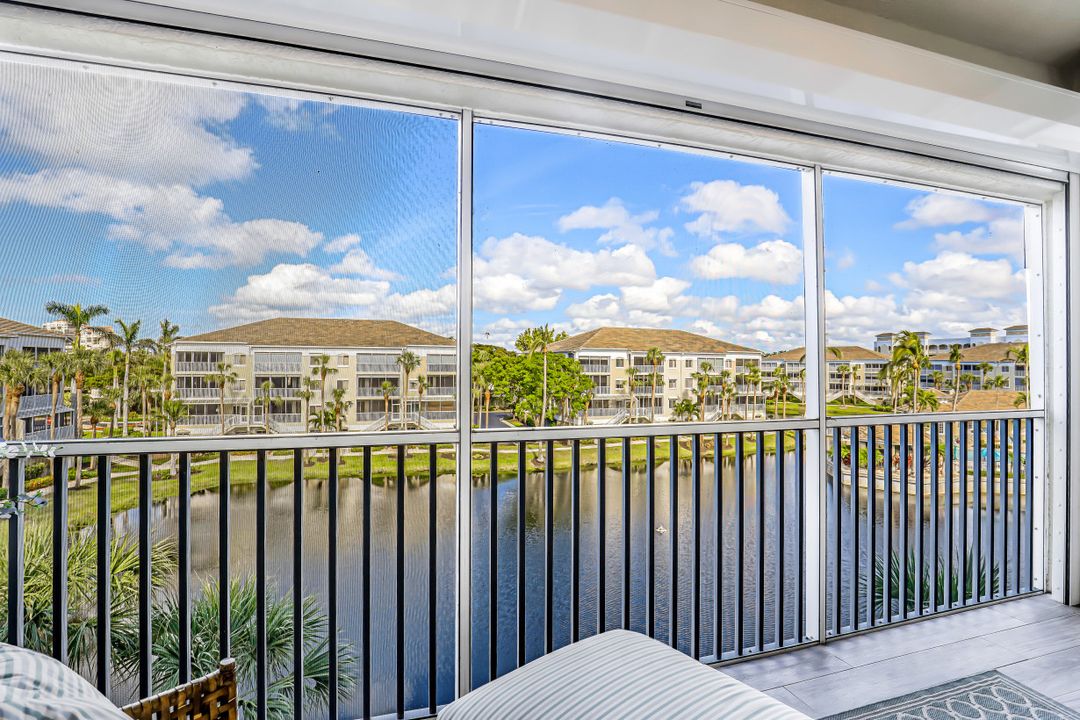 7734 Pebble Creek Cir #303, Naples, FL 34108