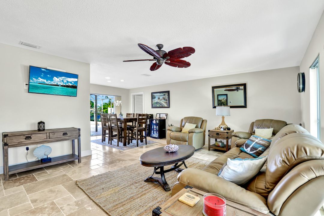 1803 SE 45th St, Cape Coral, FL 33904