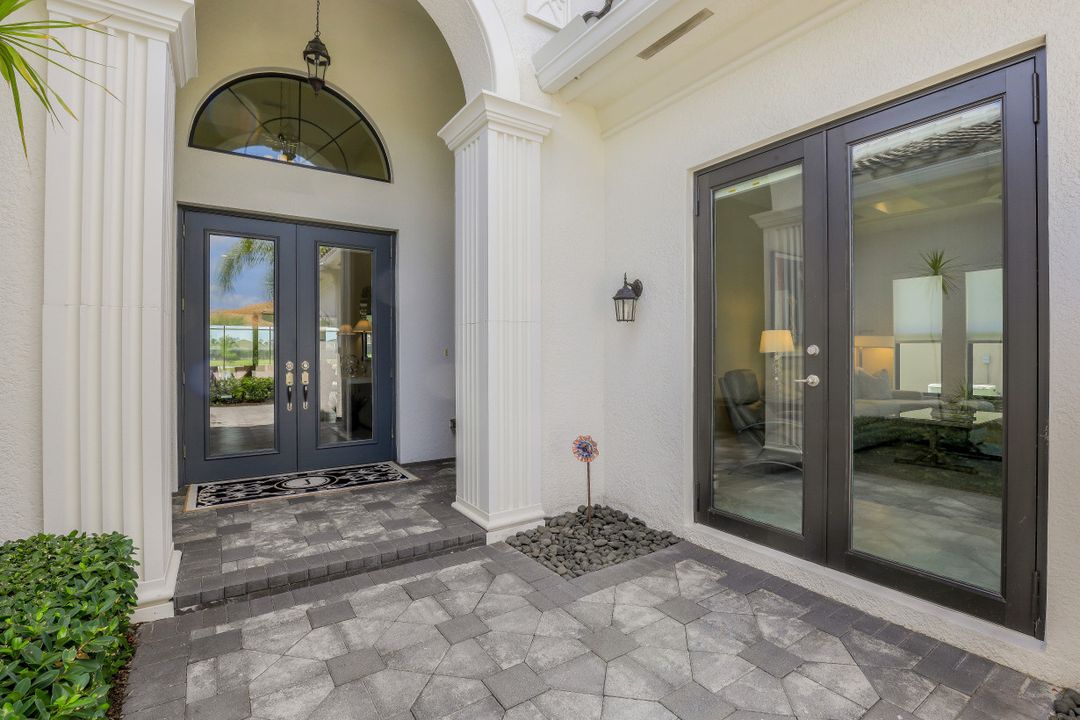 4477 Caldera Cir, Naples, FL 34119