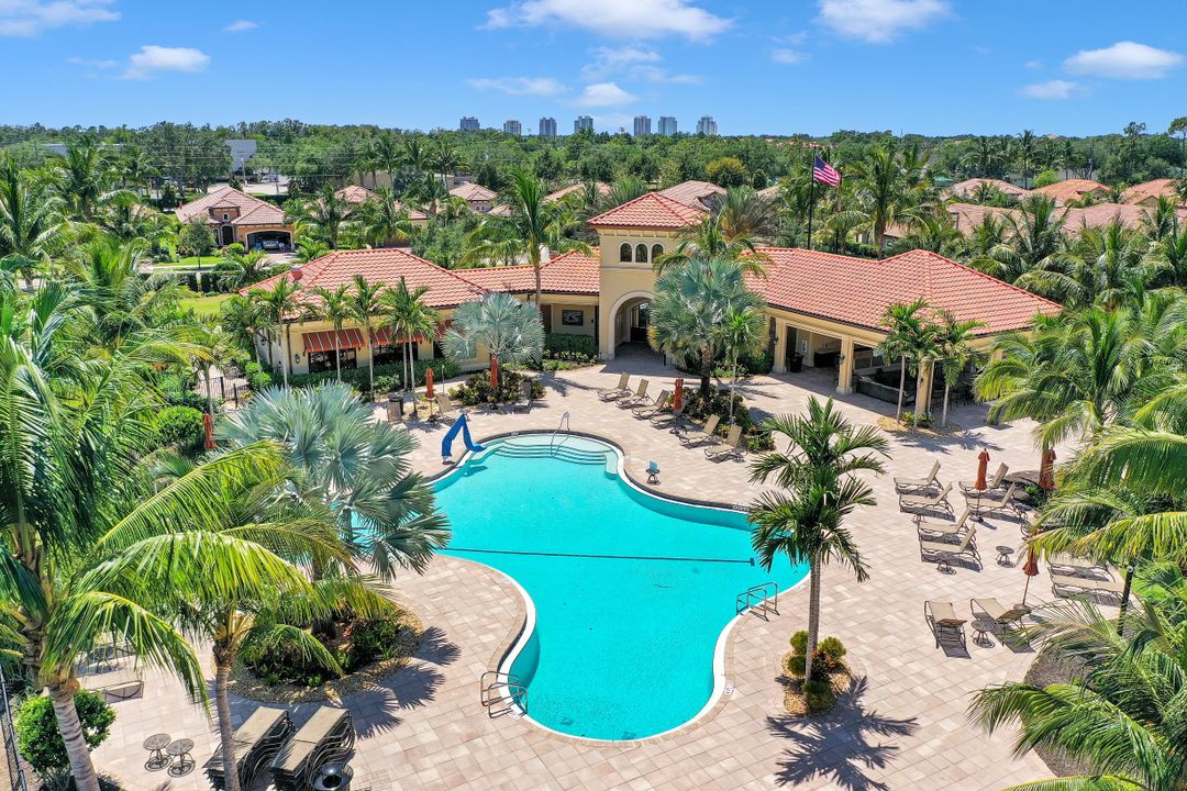 9124 Isla Bella Cir, Bonita Springs, FL 34135
