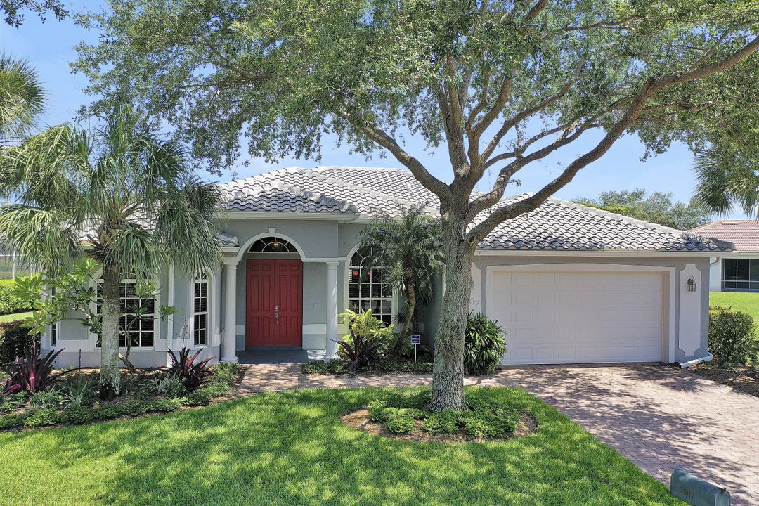 3967 Ruxton Rd, Naples, FL 34116
