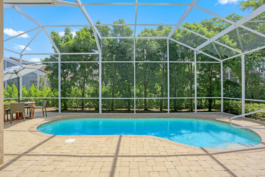 20490 Foxworth Cir, Estero, FL 33928