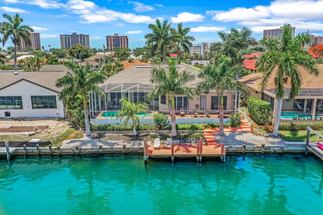 101 Landmark St, Marco Island, FL 34145