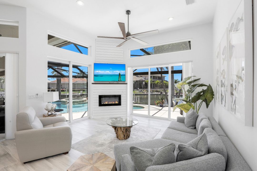 160 S Seas Ct, Marco Island, FL 34145