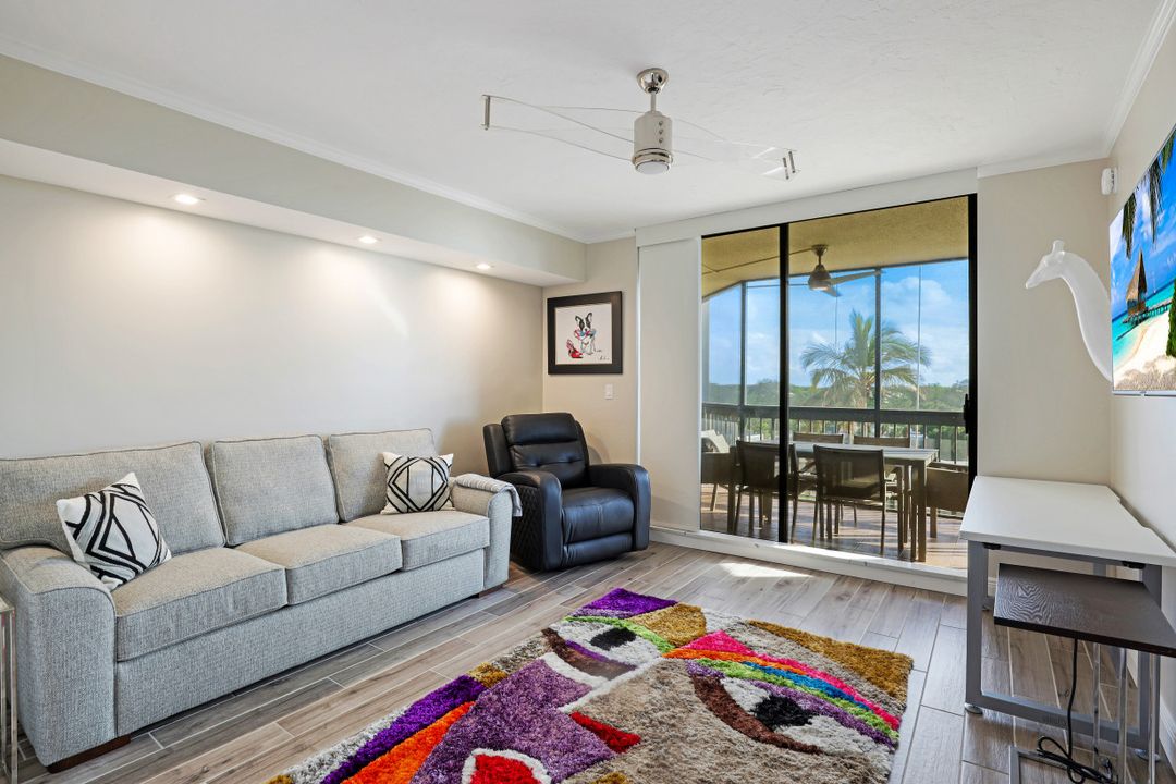 6001 Pelican Bay Blvd #305, Naples, FL 34108