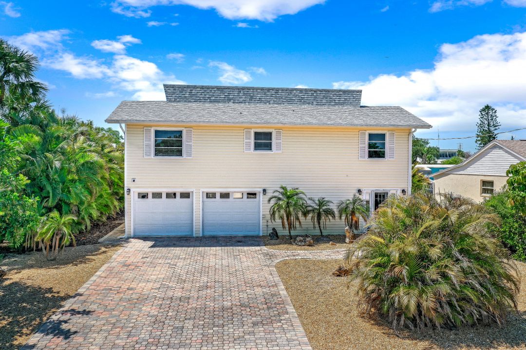 230 Donora Blvd, Fort Myers Beach, FL 33931
