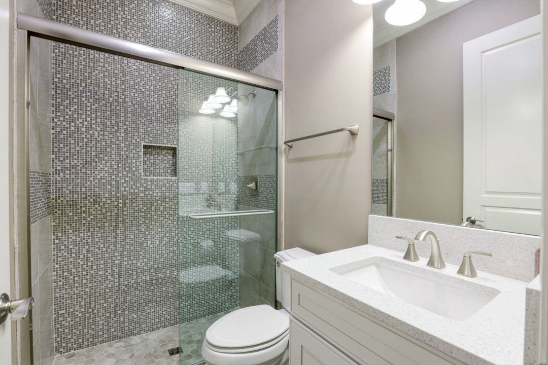 9067 Breakwater Dr, Naples, FL 34120